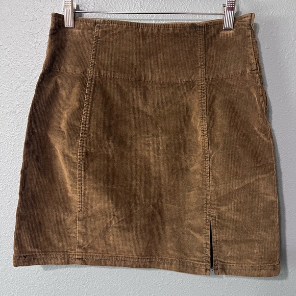 Free People Women’s Size Small  Brown A-Line Corduroy Mini Skirt Flat Front EUC. - Picture 1 of 7